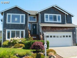 Property Photo:  1419 Stillwater Ct  OR 97138 