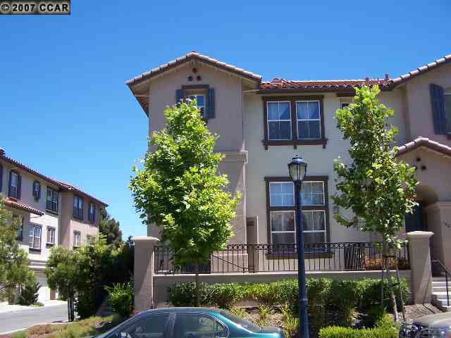 Property Photo: 180 San Fernando CA 94806