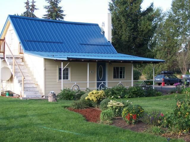 Property Photo:  