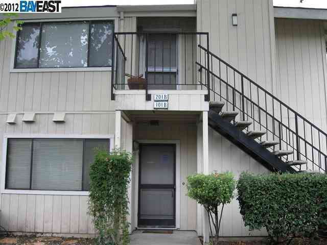 Property Photo:  101 Compton Cir B  CA 94583 