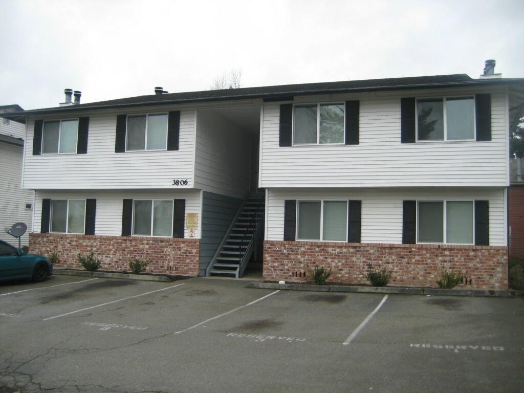 Property Photo:  3846 D Place SE  WA 98002 