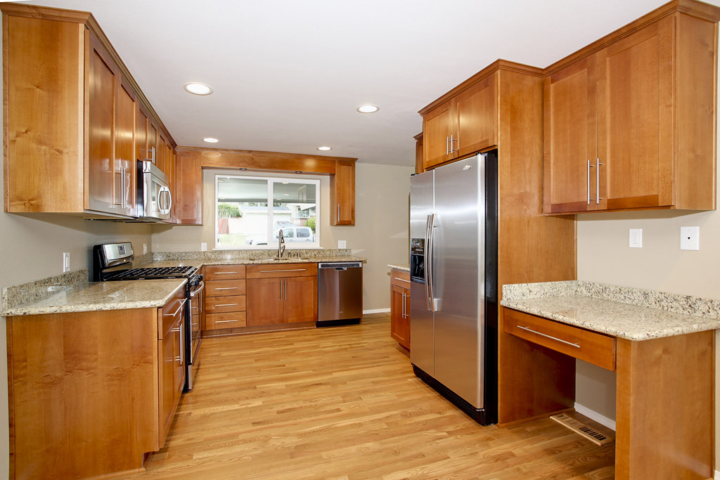 Property Photo: 5214 116th Place SE WA 98006