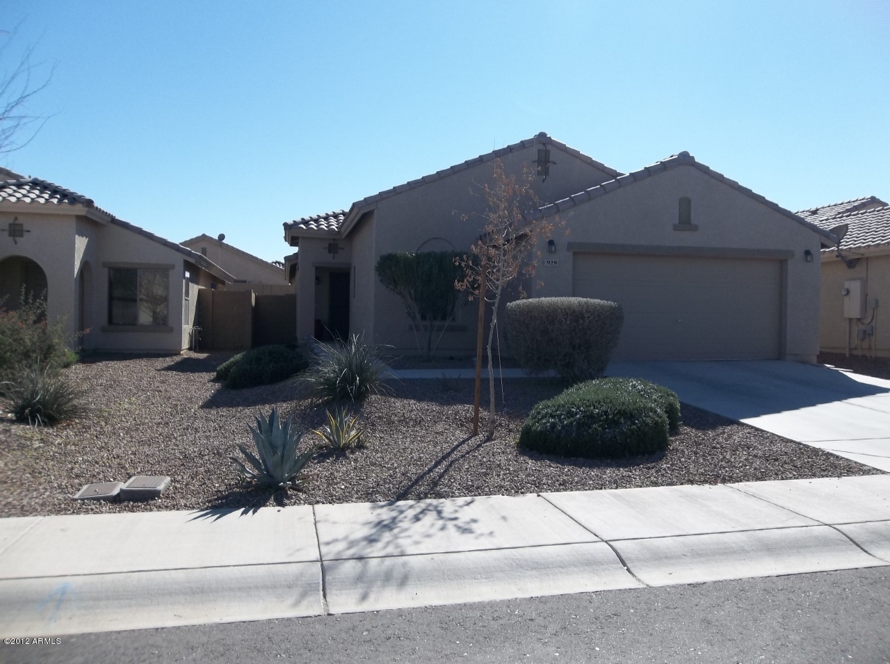 Property Photo:  929 W Desert Sky Drive  AZ 85143 