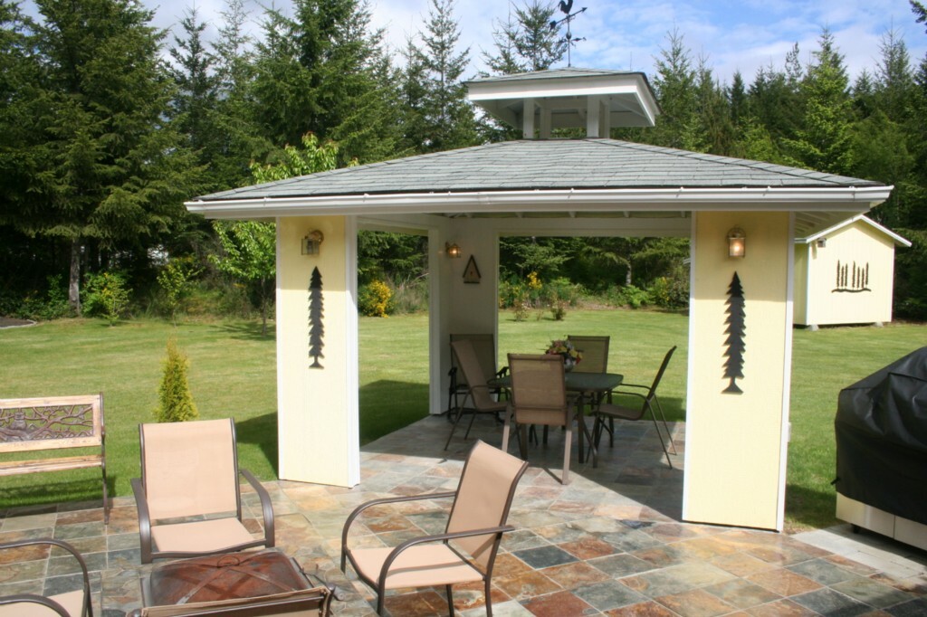 Property Photo: 10 E Capital Peak Dr WA 98584