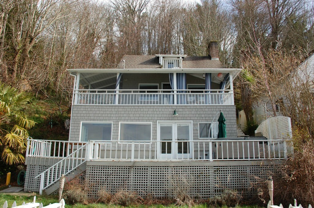 Property Photo: 27704 Manzanita Beach Rd SW WA 98070
