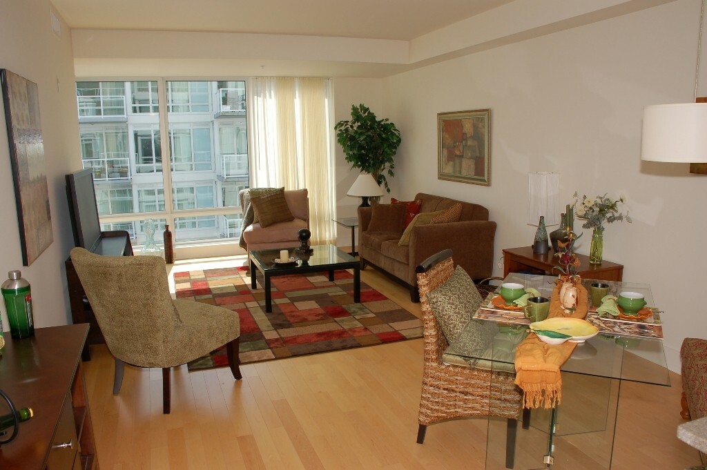 Property Photo:  360 Washington Ave D404  WA 98337 