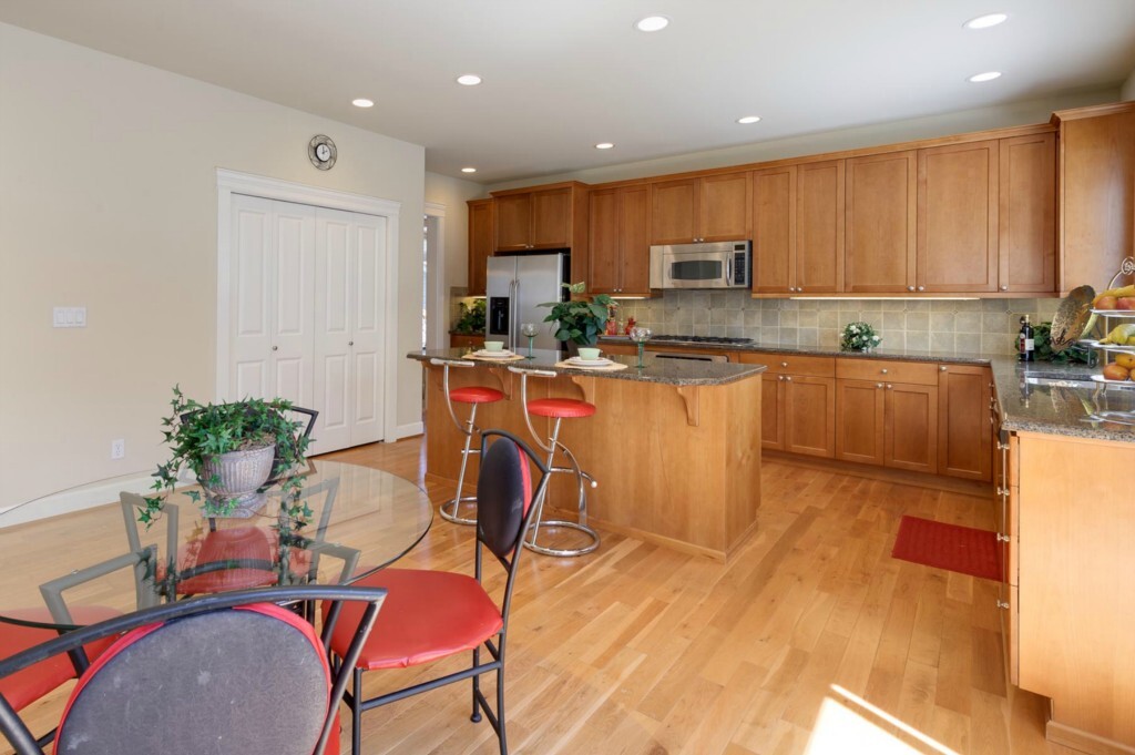 Property Photo: 17523 NE 120th Way WA 98052