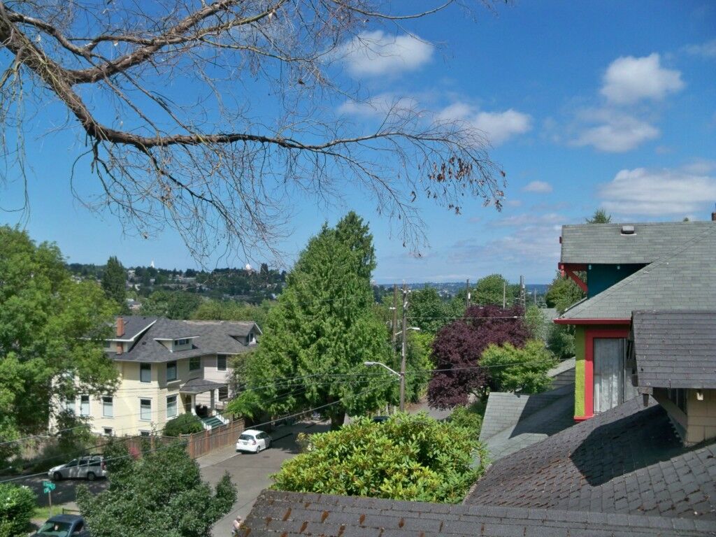 Property Photo:  930 30th Ave  WA 98122 