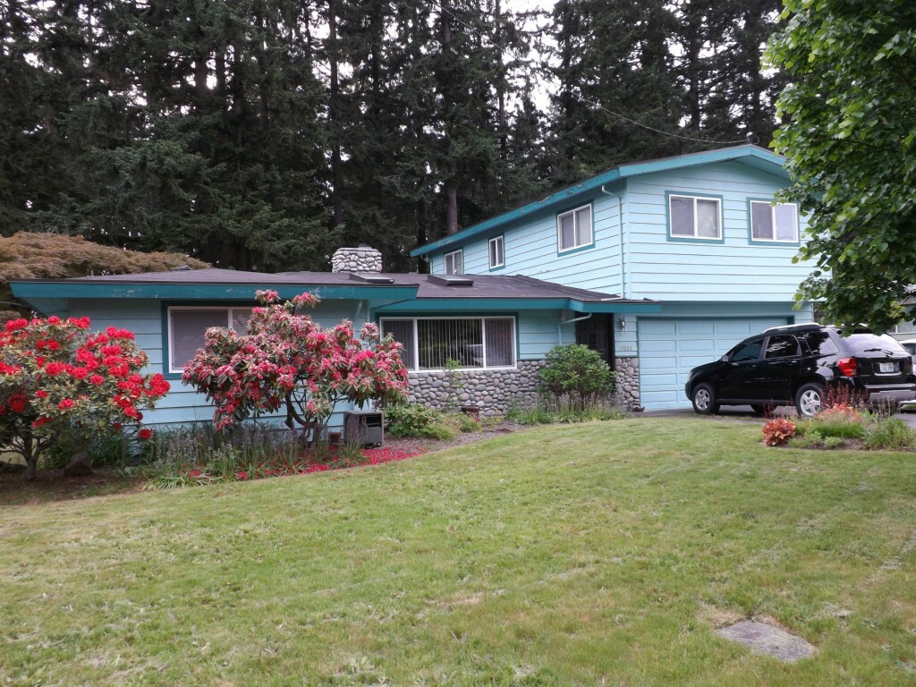 17026 67th Avenue W  Edmonds WA 98026 photo