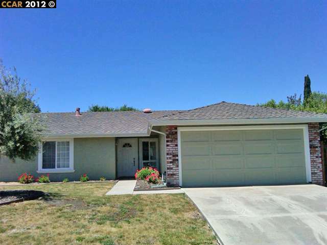 Property Photo:  420 Kevin Court  CA 94583-2823 