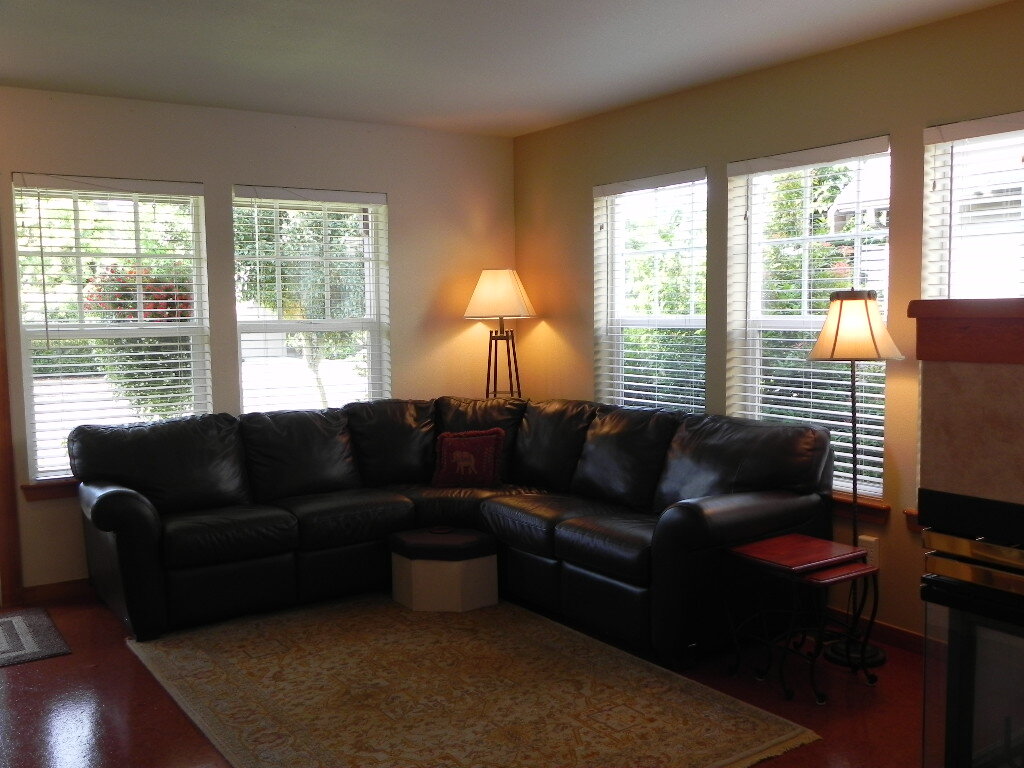Property Photo: 1141 Elm St WA 98264