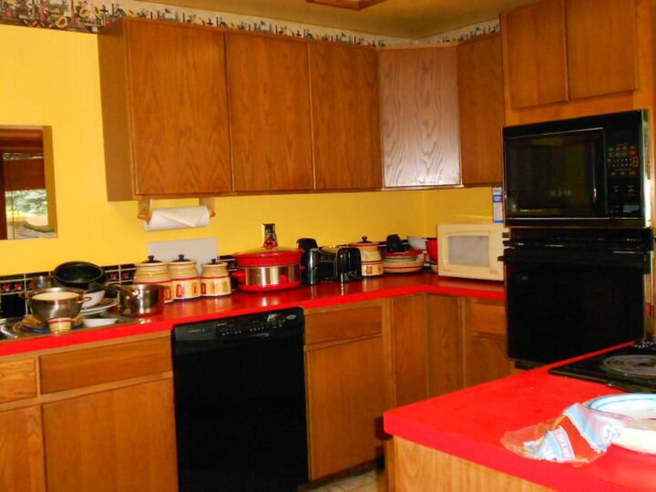 Property Photo: 13912 Meadow Rd WA 98208