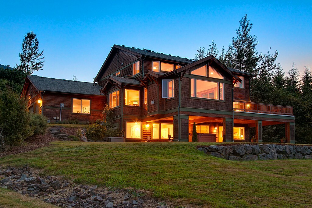 Property Photo:  42407 SE 149th Place  WA 98045 