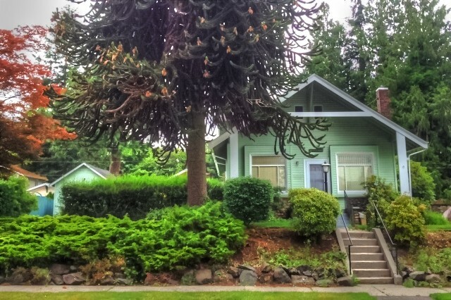 Property Photo:  216 S Macleod Ave  WA 98223 