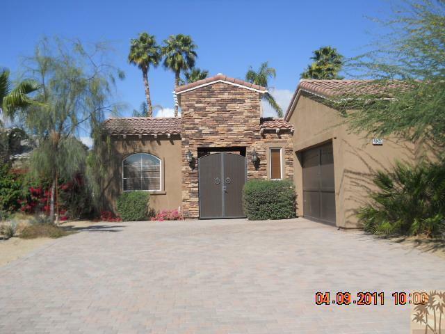 Property Photo:  40455 Corte Placitas  CA 92260 