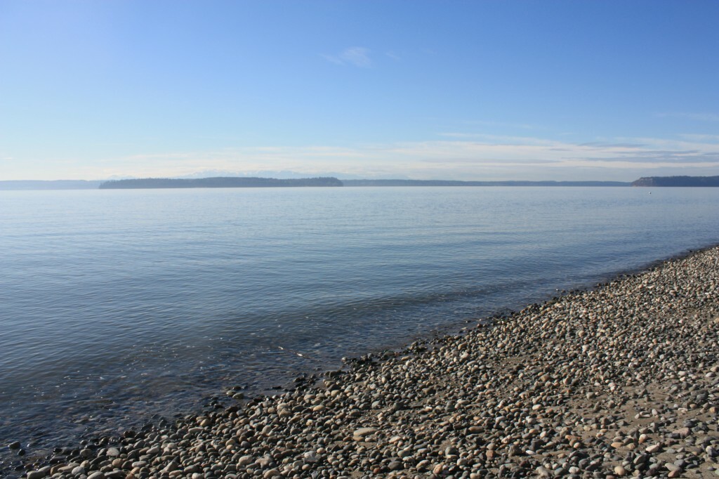 Property Photo:  616 Priest Point Dr NW  WA 98271 