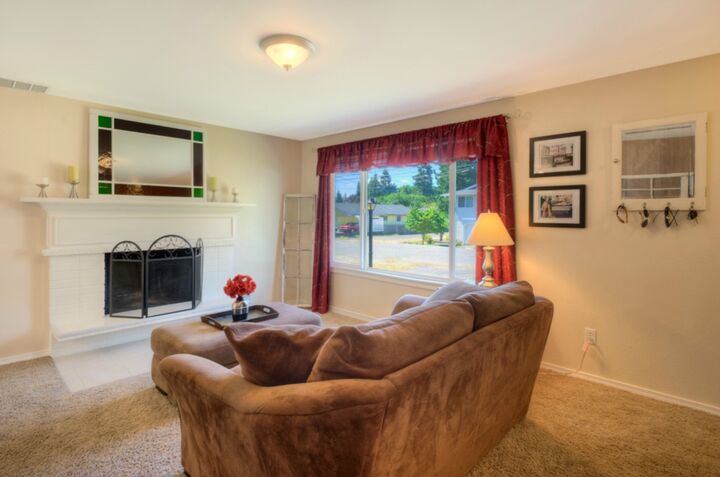 Property Photo: 10026 37th Ave SW WA 98146