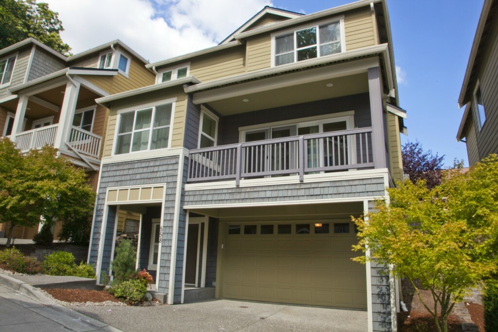 Property Photo:  558 Mountain View Lane NW  WA 98027 