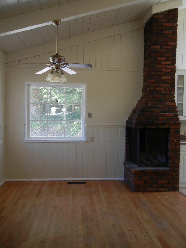 Property Photo: 4119 Robin Rd W WA 98466