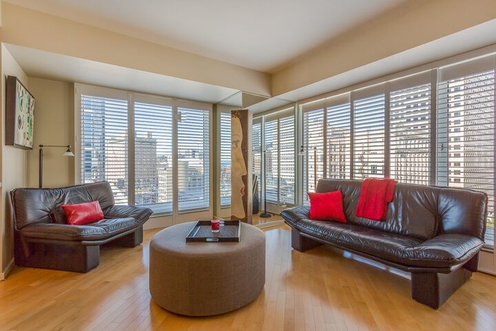 Property Photo:  1415 2nd Ave 1204  WA 98101 