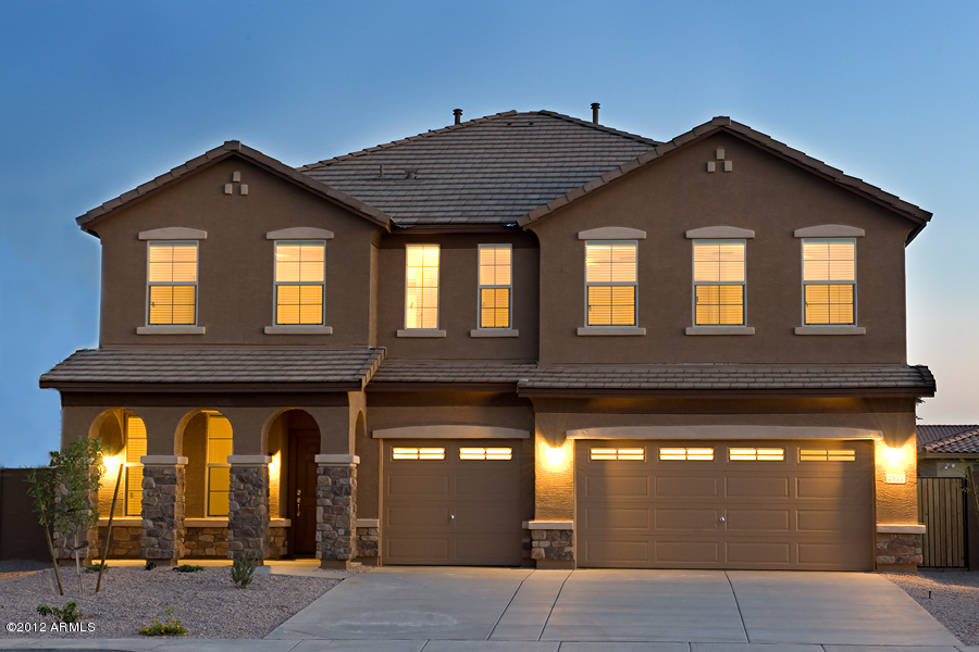 Property Photo: 2877 E Isaiah Avenue AZ 85298