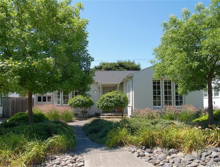 Property Photo: 432 Denton Way CA 95401
