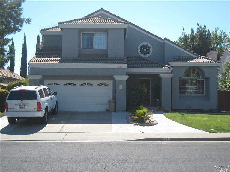 Property Photo:  624 Roscommon Place  CA 95688 