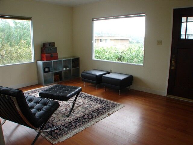 Property Photo:  2014 W Barrett St  WA 98199 