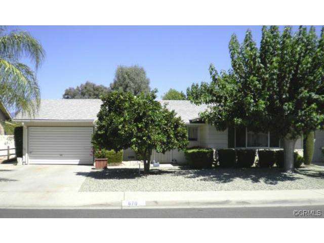 Property Photo:  670 Shasta Way  CA 92543 