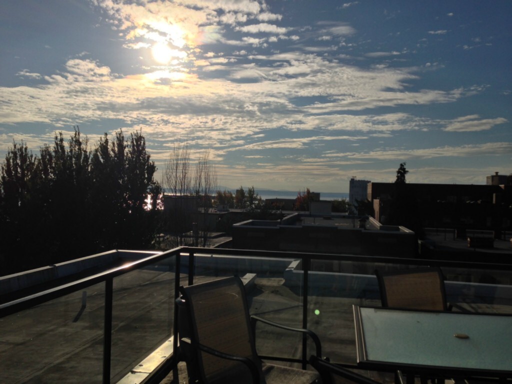 Property Photo: 626 4th Ave W 504 WA 98119