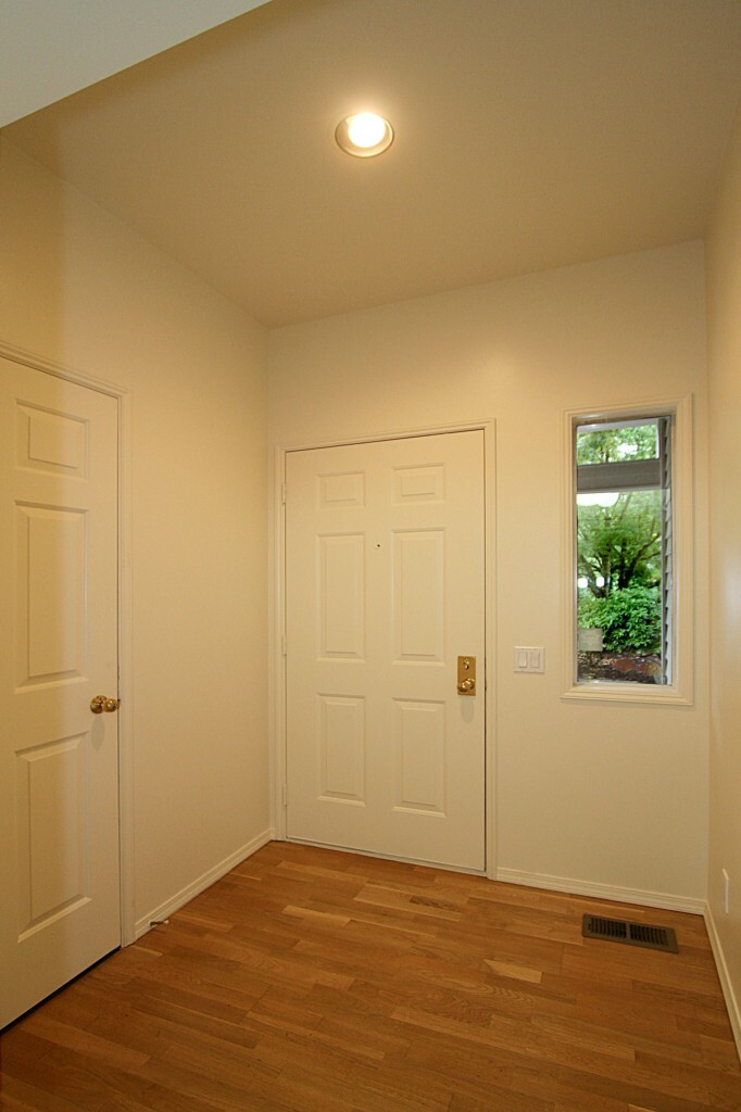 Property Photo: 4254 221st Place SE WA 98029