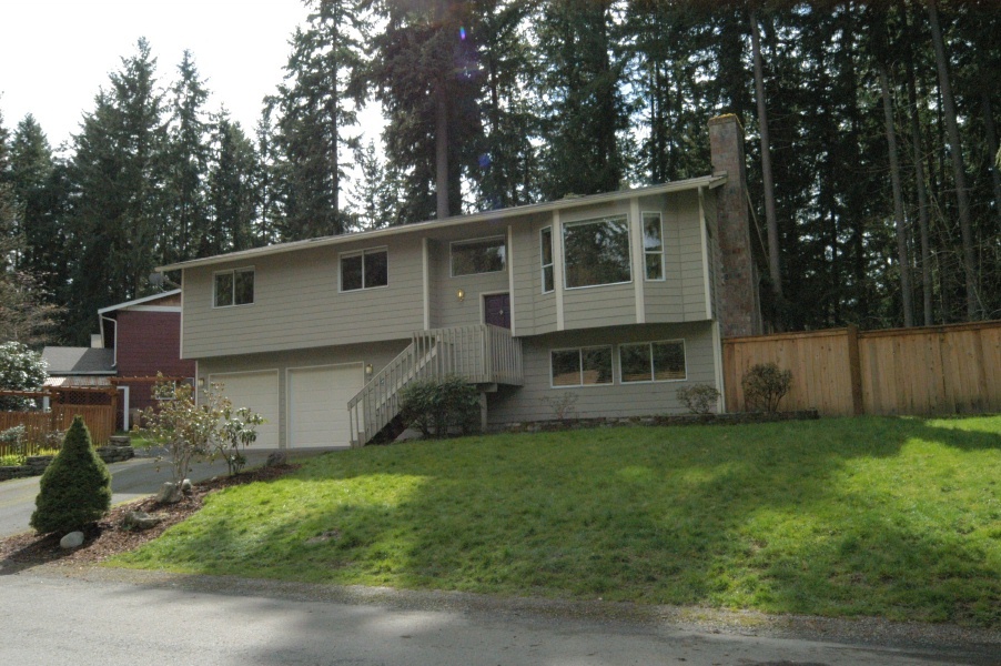 Property Photo:  15869 174 Ave NE  WA 98072 