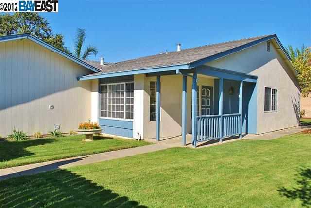 Property Photo:  456 Cedar Drive  CA 94551-6182 