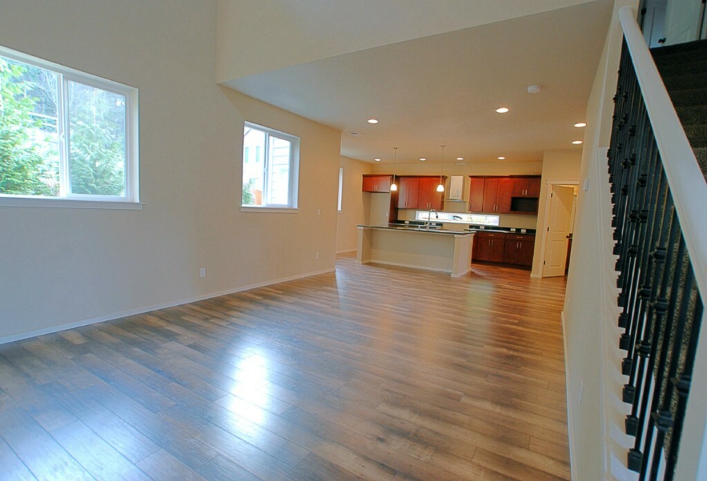 Property Photo: 318 50th St SE WA 98092