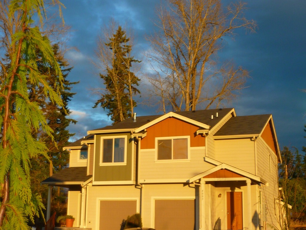 Property Photo:  8277 42nd Place NE  WA 98270 