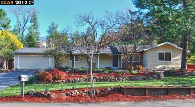 Property Photo:  32 Winfield Ln  CA 94595-2640 