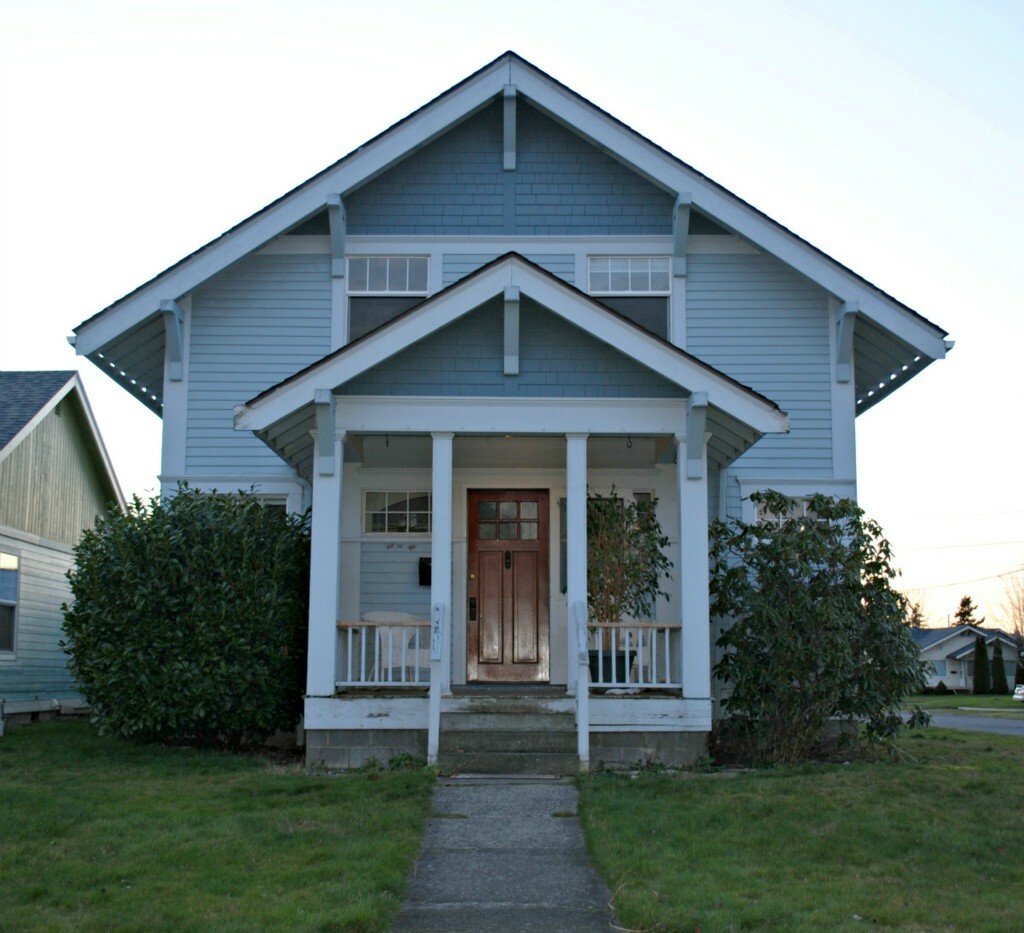 Property Photo:  2737 Humboldt St  WA 98225 