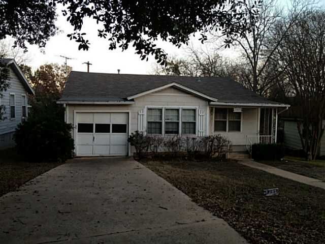 Property Photo: 2403 McCall Road TX 78703