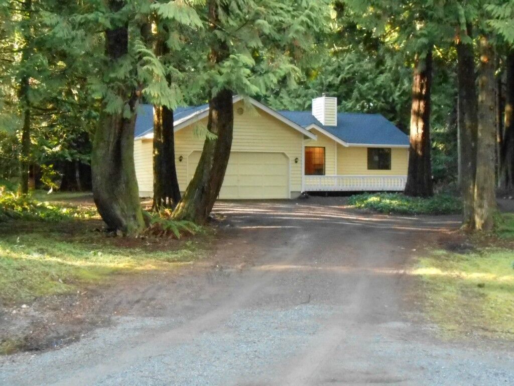 Property Photo:  9825 320th Way NE  WA 98014 
