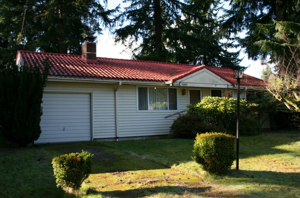 Property Photo:  16435 15th Ave SW  WA 98166 