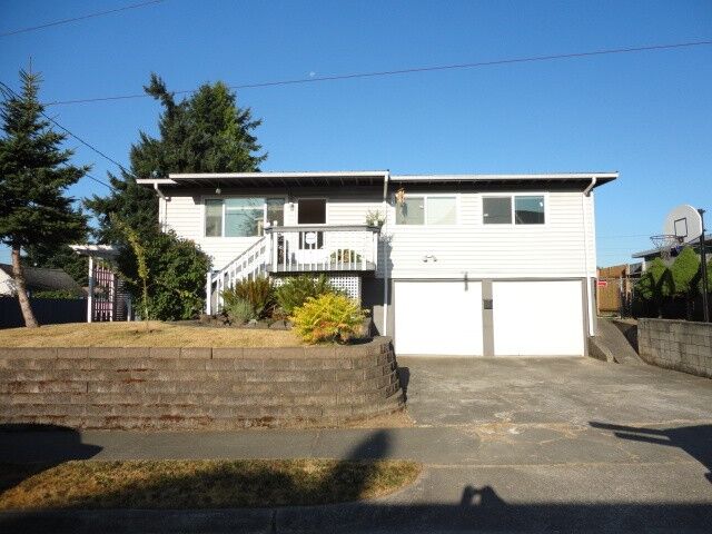 Property Photo:  5908 S J St  WA 98408 
