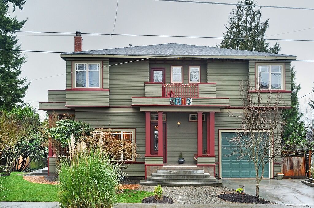 Property Photo:  6015 Palatine Ave N  WA 98103 