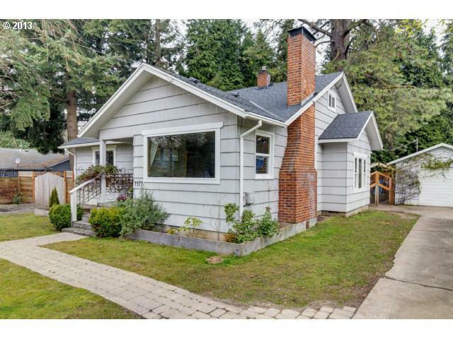 4479 SE Logus Rd  Milwaukie OR 97222 photo