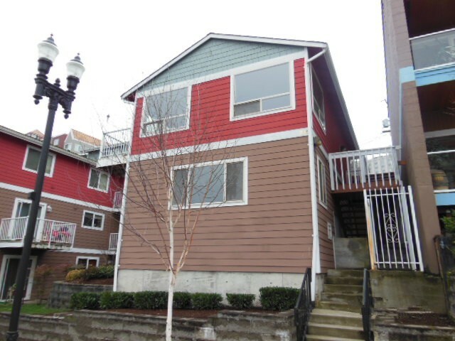 Property Photo:  216 S Broadway 1  WA 98402 