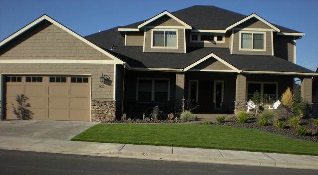 Property Photo:  802 W Willapa Ave  WA 99224 