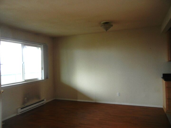 Property Photo: 1902 S Yakima Av Ct 6 WA 98405