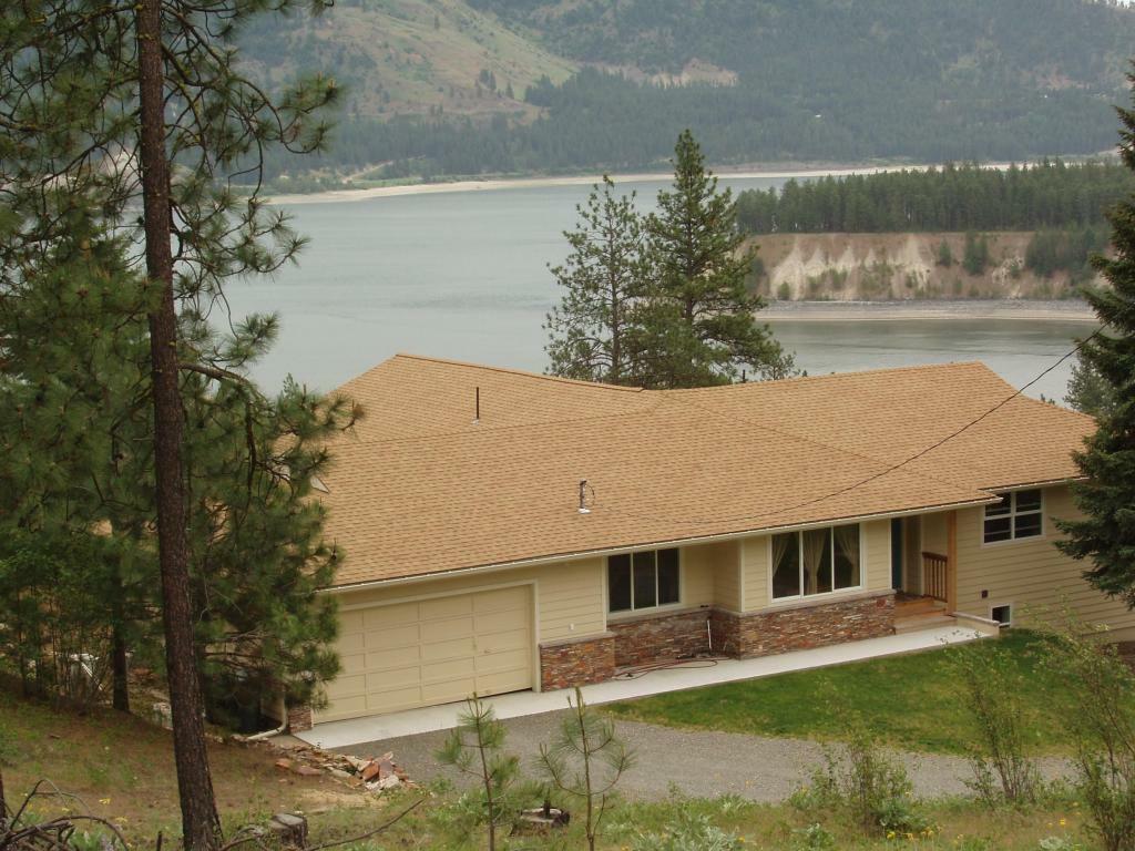 Property Photo:  10 Breezy Top Ln  WA 99141 