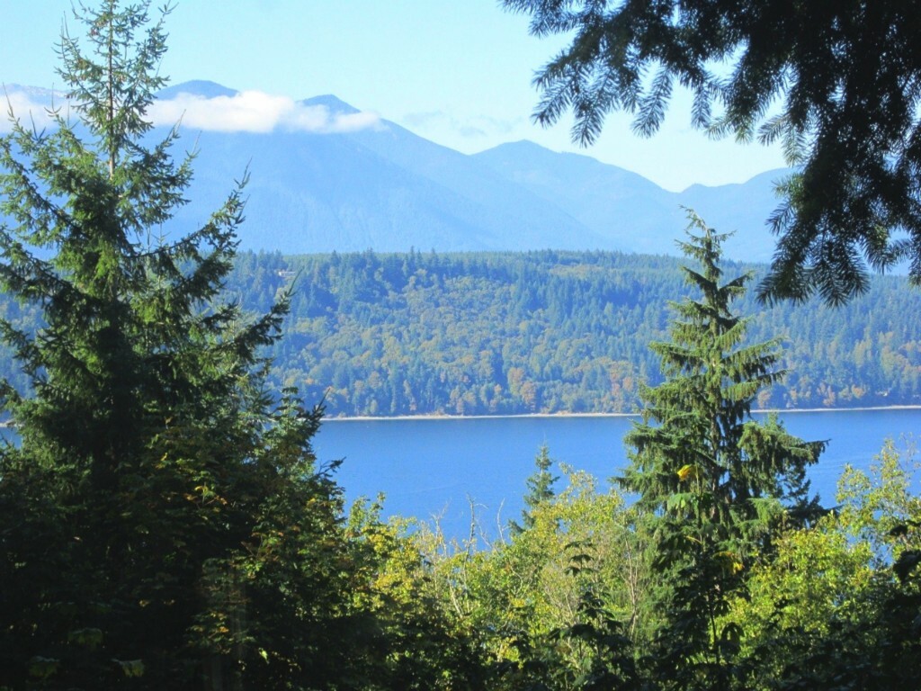 Property Photo:  391 Beach Dr  WA 98376 