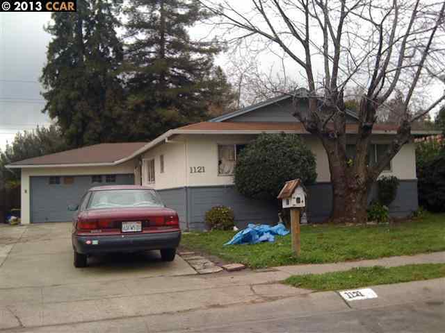 Property Photo:  1121 Carey Dr  CA 94520-4337 