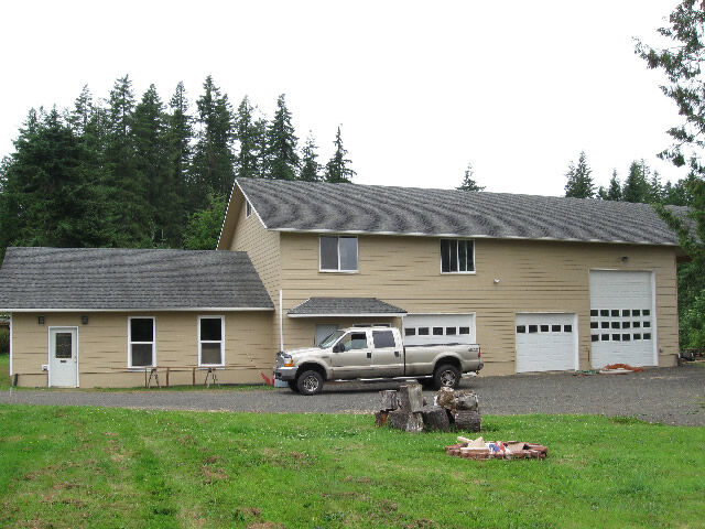 Property Photo:  920 Stanford Dr  WA 98537 